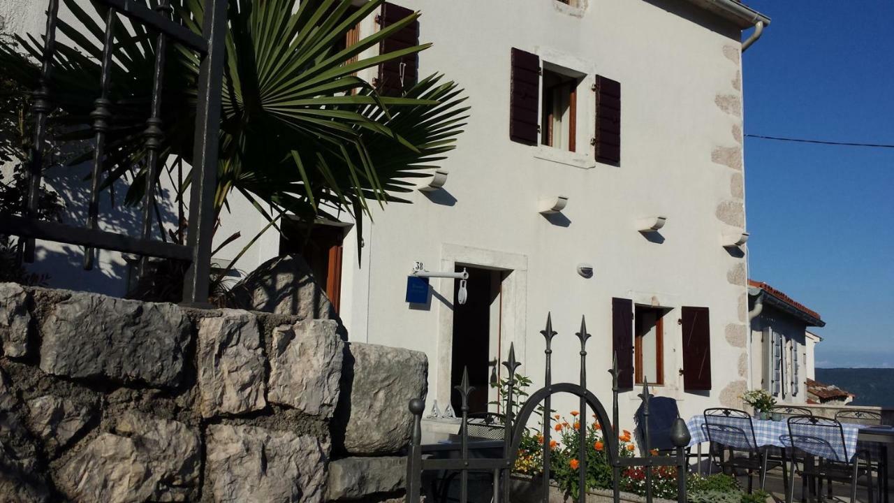 Apartment Vedran - Brsec Old Town Buitenkant foto